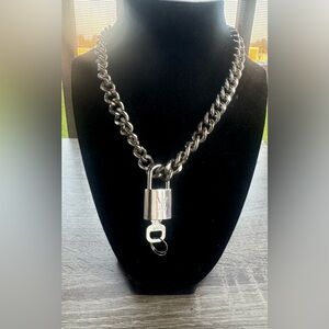 Authentic lv lock and key 🔐 and unbranded chain number 320